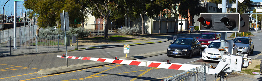 Moore Street level crossing closure